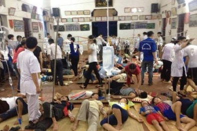 Gần 200 người ngộ độc vì cỗ đám cưới 